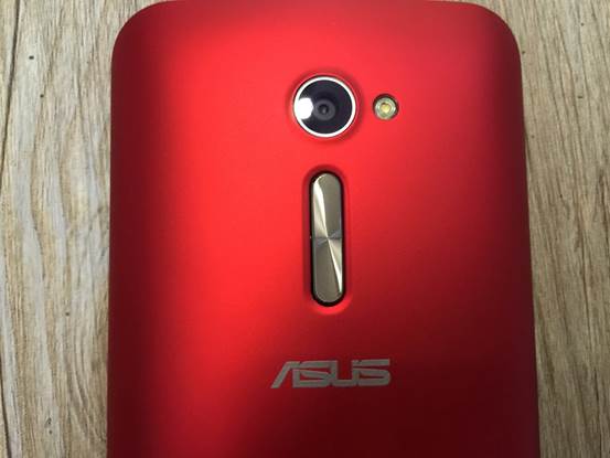 yahoo火速到貨的 zenfone 2好美!灑花