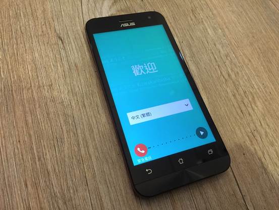 yahoo火速到貨的 zenfone 2好美!灑花