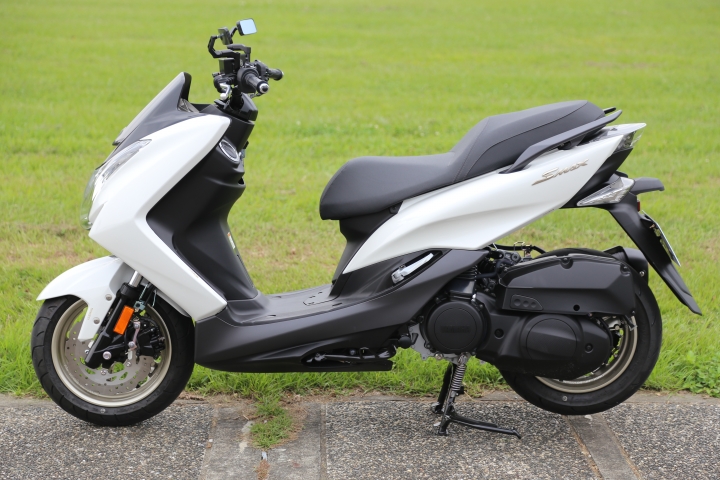 YAMAHA SMAX 155 水冷跑旅 2015 小改款雅緻白分享