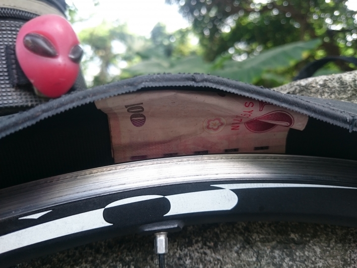 另類補胎法!