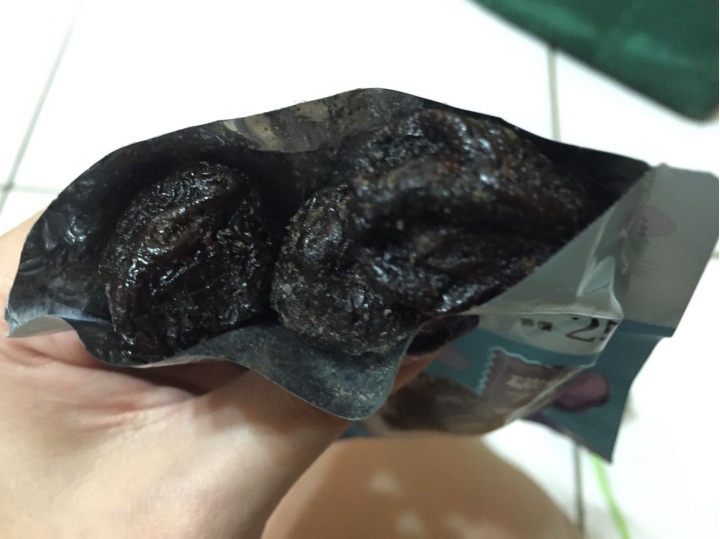 【統一超商 7-11】零食- 煙燻烏梅李(噁.慎入)