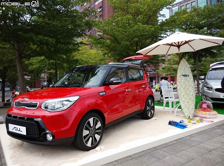 KIA潮勢力-試駕體驗活動【跨界潮休旅Soul】試駕心得,潮到連小瓢蟲都來朝聖啦XD