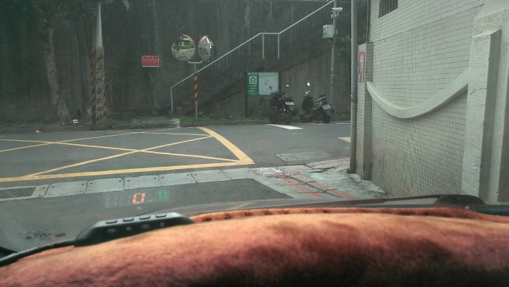 New Corolla 93安裝ORO W412 抬頭+胎壓顯示器
