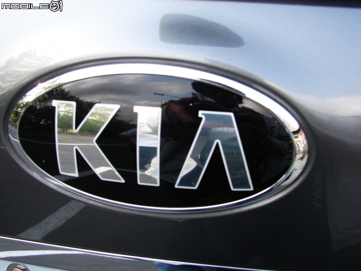 「KIA潮勢力-試駕體驗活動」零壹五小強試乘歐風七人座MPV Carens