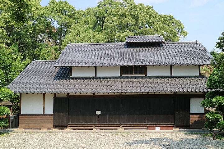 功能全面進化 支援翻轉自拍‧Canon EOS M3