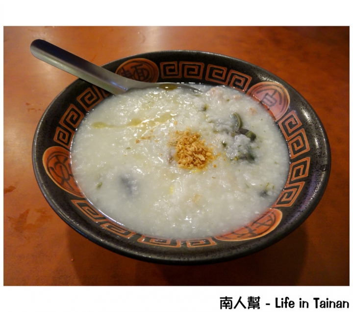 【台南市南區-美食】鍋燒只要35元 #名信木瓜牛奶專賣店(鍋燒.果汁.冰品.吐司)#