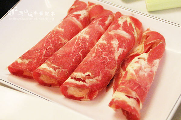 台北~滿堂紅頂級麻辣鴛鴦火鍋吃到飽 復興店