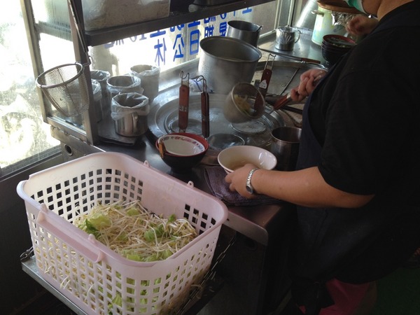 孔廟南投意麵-Q彈麵條搭配香濃肉臊,不是絞肉~是肉塊唷!!