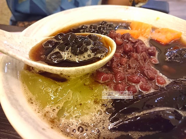 政寶仙草豆花 - 天然健康食材,清涼降火的仙草茶,炎熱的夏天一定要來一杯清肝降火啊~【愛評口碑券10】@新北市新莊