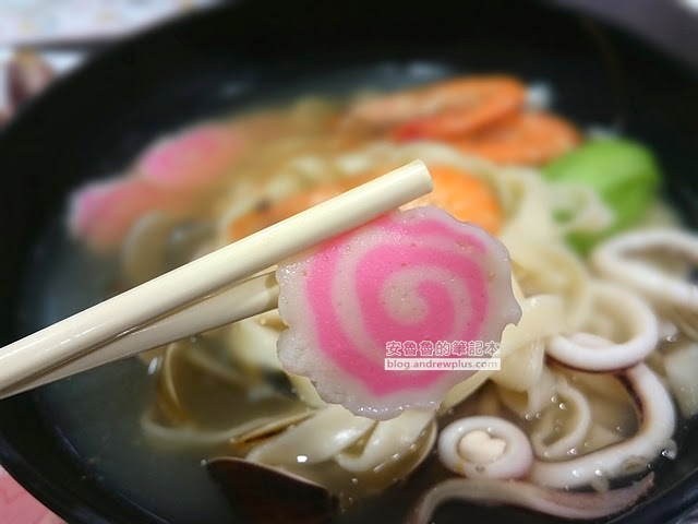 功夫老爹好麵集 - 南北各地知名的麵食來這裡一次嘗遍,湯濃好喝,蛤蠣好大顆@忠孝Sogo美食街 捷運忠孝復興站【愛評口碑券08】