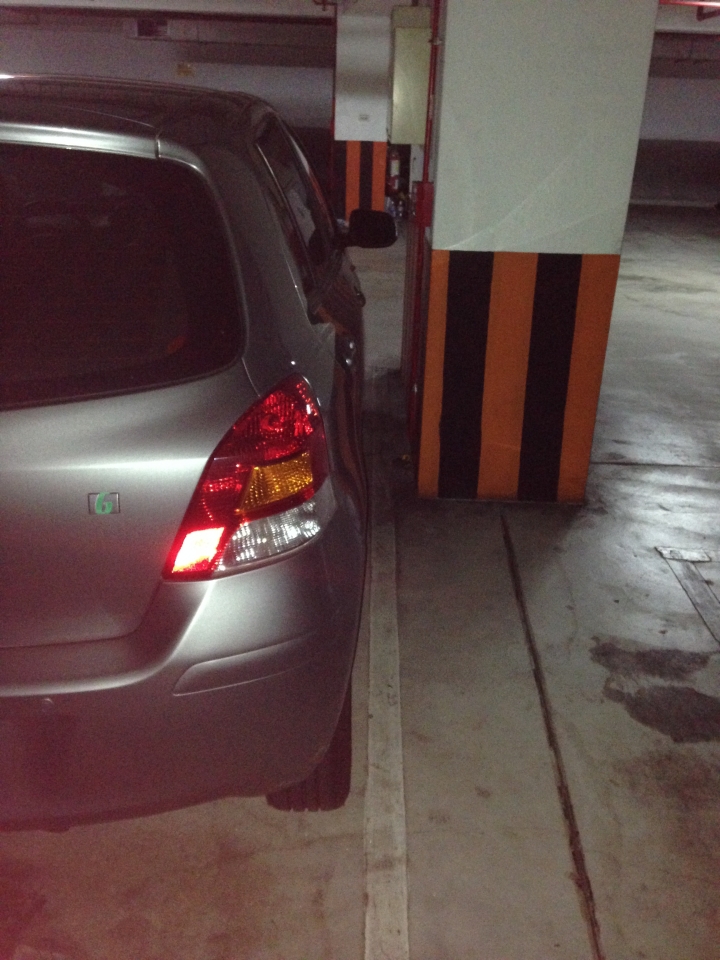 地下停車場車位間是否可以停機車?