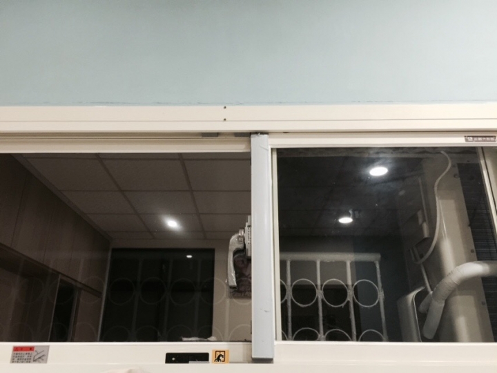 住家窗戶隔熱紙DIY
