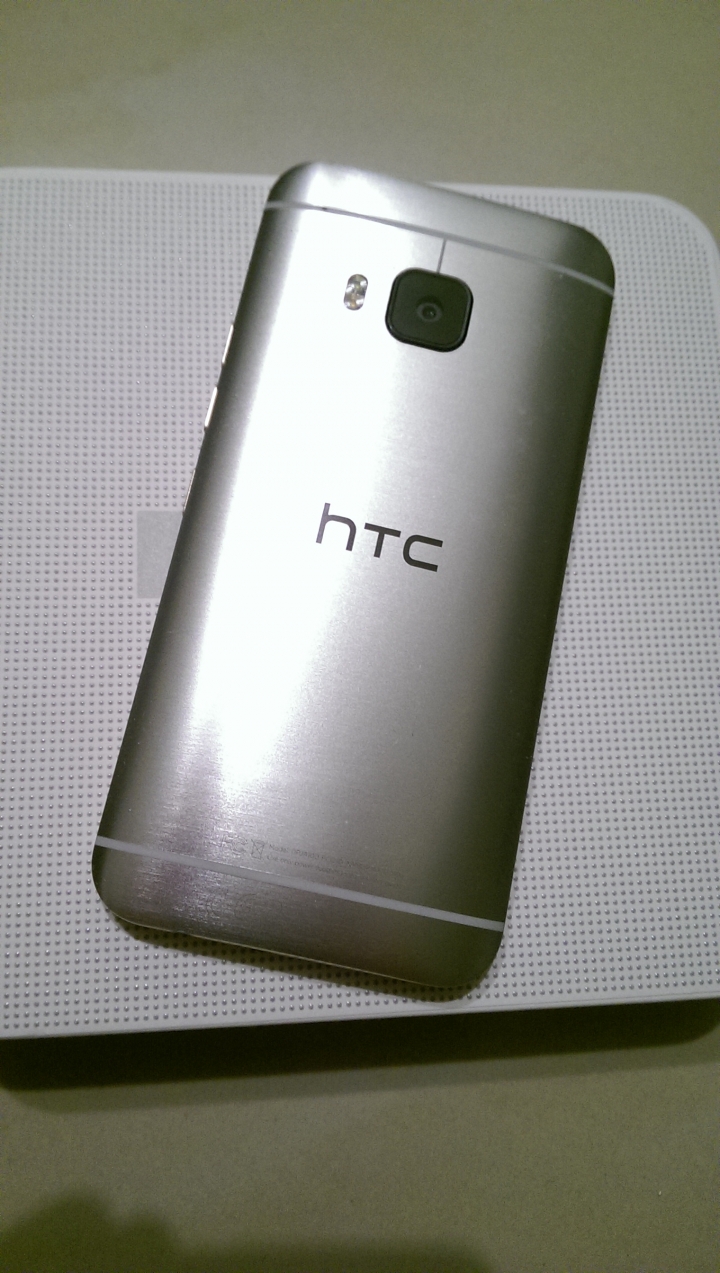 HTC M9螢幕壞點? 有圖有真像!!
