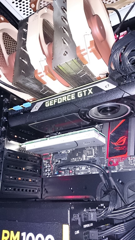 開箱) 最速傳說 NVMe INTEL 750 SSD 內有教學多災多難的灌WIN7方法