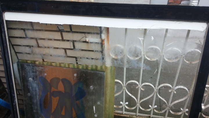 住家窗戶隔熱紙DIY