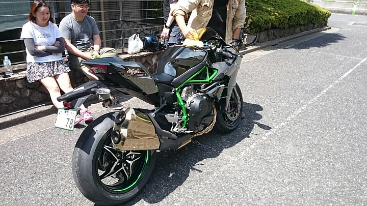 【首開】 開編輯文?? 全日本壓馬路(株)