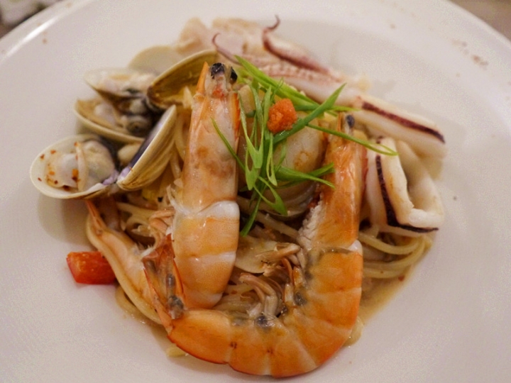 台北 永春站 隱密美食 Yup Cafe 早午餐到消夜小酌全包