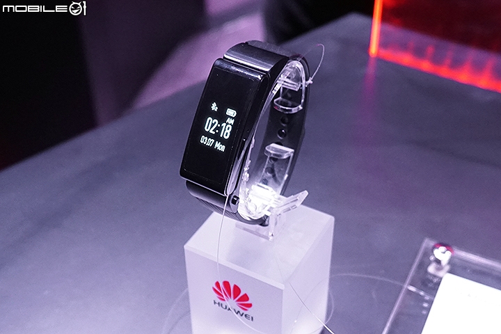 曼谷試玩 HUAWEI推出P8、P8 lite、P8 max、榮耀X2、M2多款產品