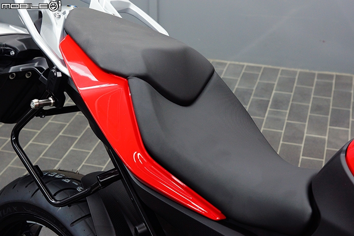混血多功能車抵台!BMW S1000XR 全台最速開箱!