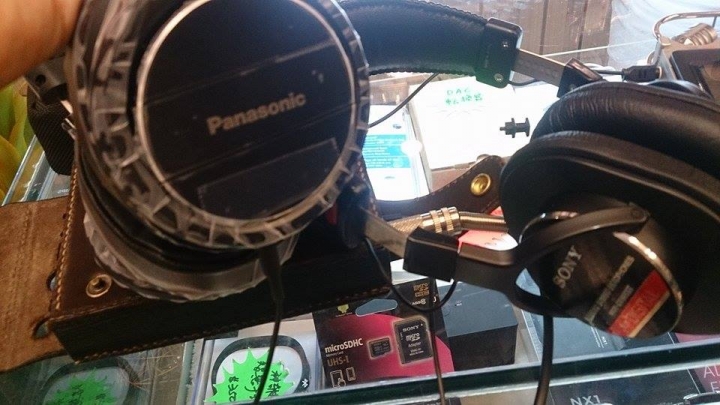 騎士的碎碎唸: 上打萬元的外星耳機 Panasonic RP-HD10