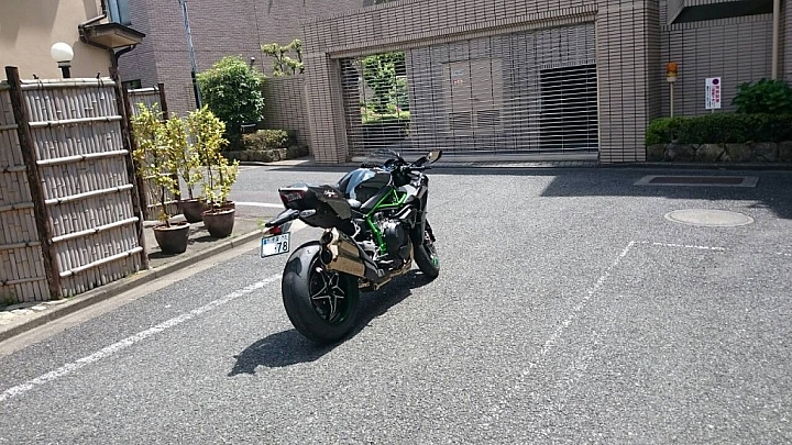 【首開】 開編輯文?? 全日本壓馬路(株)