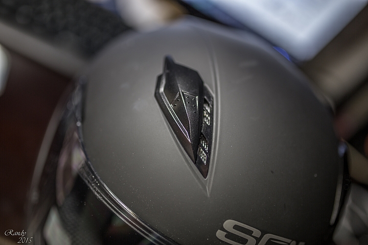 【開箱】一次開兩頂國產全罩安全帽「M2R F2-C、SOL SF-2」消光黑