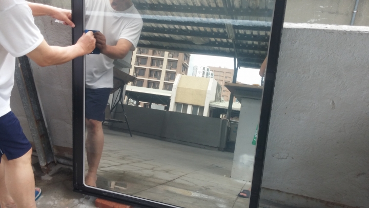 住家窗戶隔熱紙DIY
