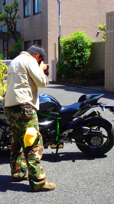 【首開】 開編輯文?? 全日本壓馬路(株)