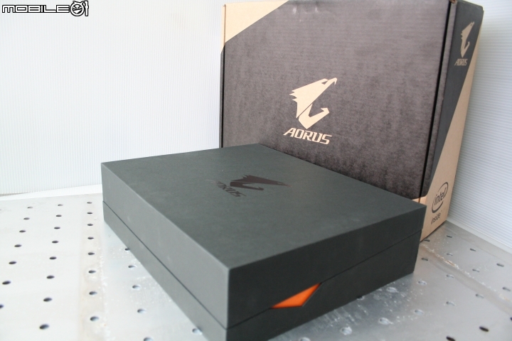 【開箱文】13.9吋輕薄電競效能與價格的王者 AORUS X3 Plus V3