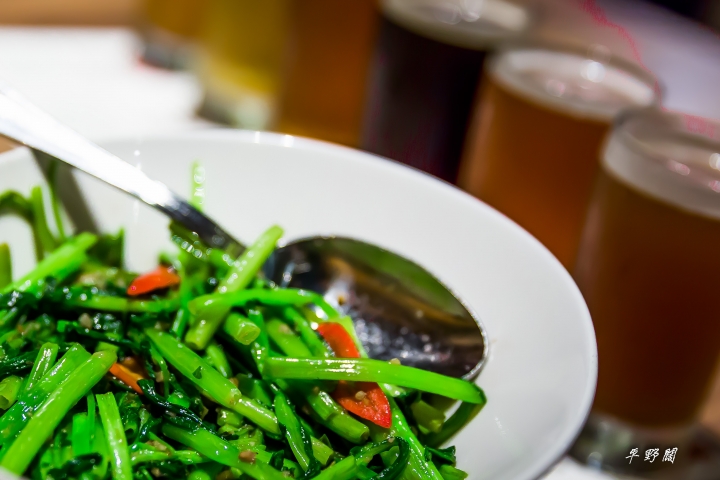 【食記】 泰食與酒水,「好」糾葛「好」交集...「Jolly卓莉」手釀啤酒泰式餐廳...