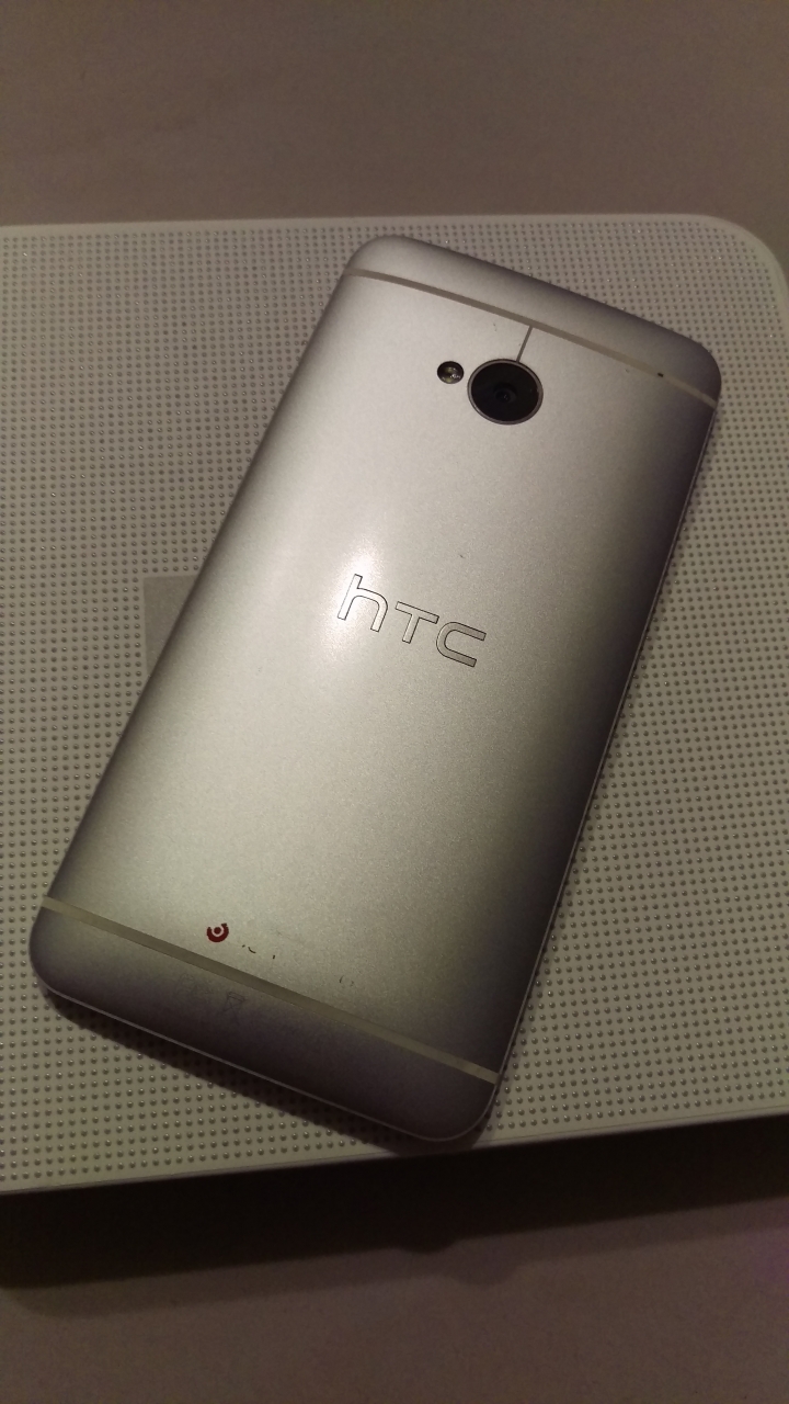 HTC M9螢幕壞點? 有圖有真像!!