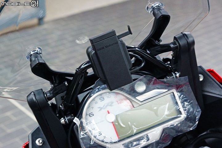 混血多功能車抵台!BMW S1000XR 全台最速開箱!