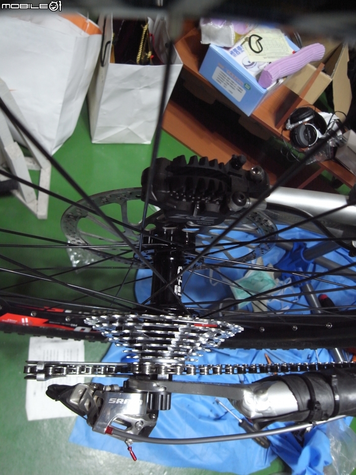 【分享】iron horse ojiki 改 142 X 12 Q-Lite DH/FR 六爪花鼓