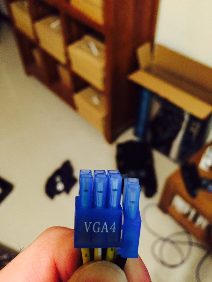 MAXIMUS FORMULA VII EATX12V_2 電源安裝問題