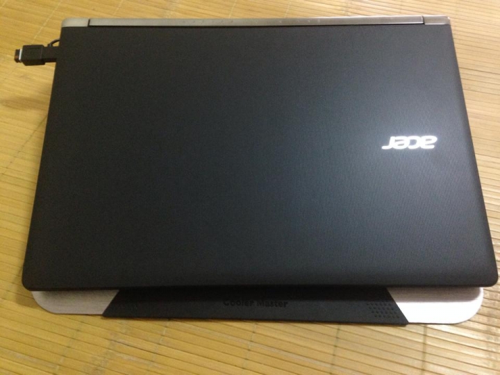 【開箱】Cooler Master Notepal U3 PLUS 散熱墊 不專業開箱~~