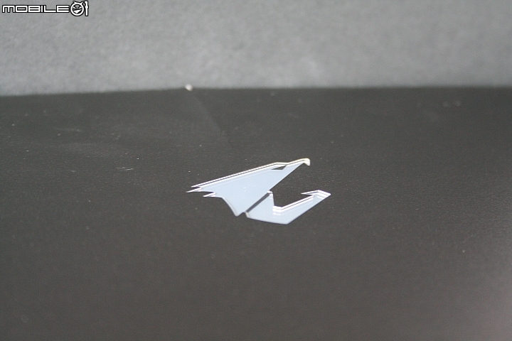 【開箱文】13.9吋輕薄電競效能與價格的王者 AORUS X3 Plus V3