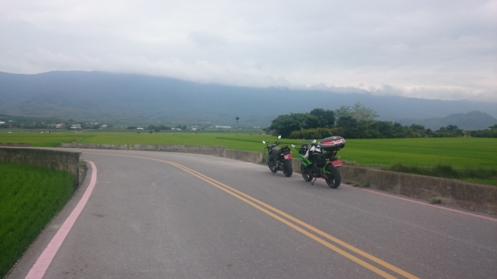 肥吱吱與綠胖胖之來去台東住一晚(0字環島)(四月重機小旅行)