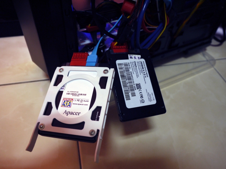 Wyvo APS1 240GB SSD*4 人品流簡單開箱