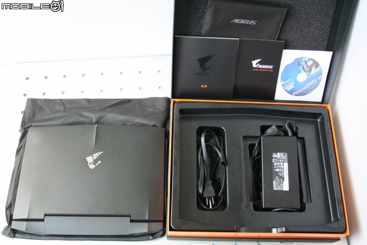 【開箱文】13.9吋輕薄電競效能與價格的王者 AORUS X3 Plus V3
