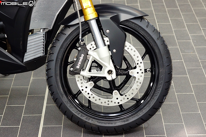 混血多功能車抵台!BMW S1000XR 全台最速開箱!