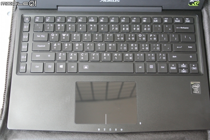 【開箱文】13.9吋輕薄電競效能與價格的王者 AORUS X3 Plus V3