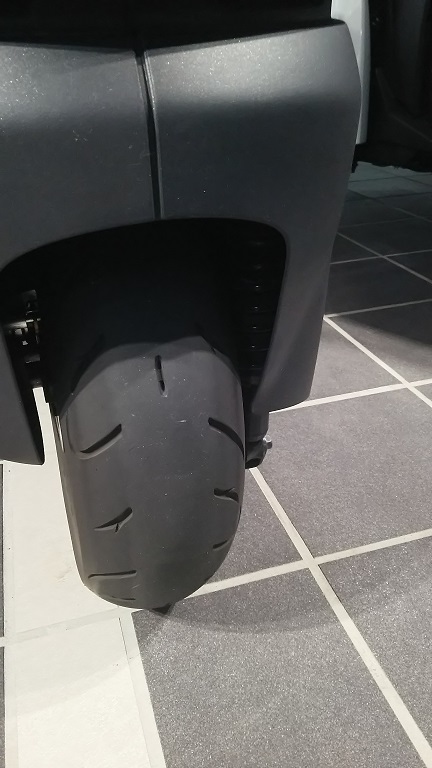 Toyota i-ROAD 試乘之七夜怪 Times (下篇)