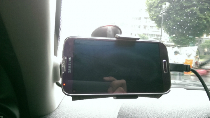 無"後顧"之憂了(倒車影像系統開箱)