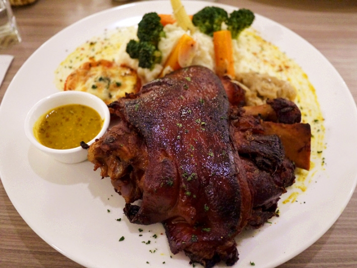 台北 永春站 隱密美食 Yup Cafe 早午餐到消夜小酌全包
