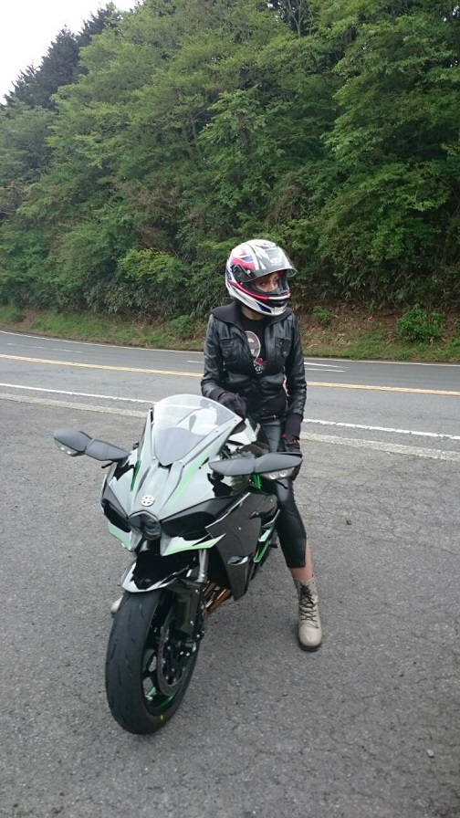 【首開】 開編輯文?? 全日本壓馬路(株)