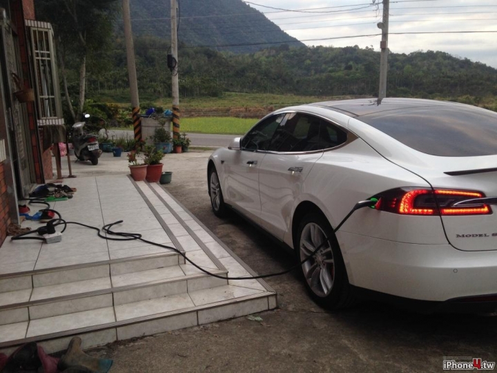 特斯拉 TESLA P85 春節環島大塞車長途體驗心得 完結篇 3/3
