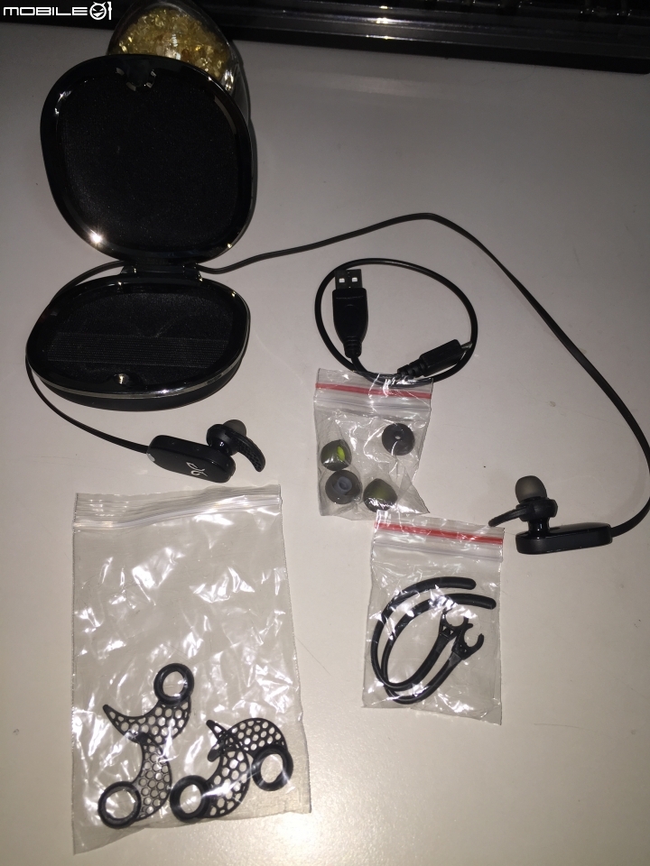 <不專業心得>Jaybird Freedom Sprint 美國鐵人運動耳機 開箱