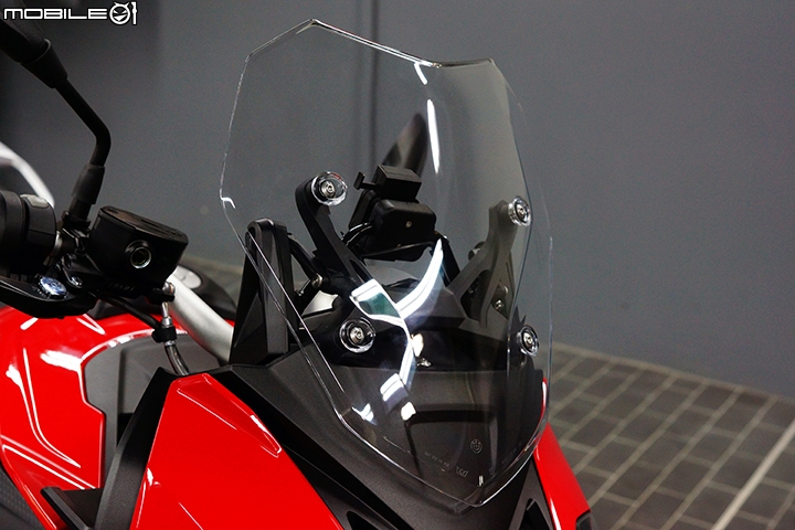 混血多功能車抵台!BMW S1000XR 全台最速開箱!