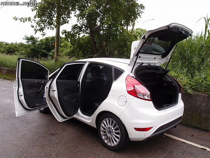FORD FIESTA 試駕活動(內含TERCEL小比較)