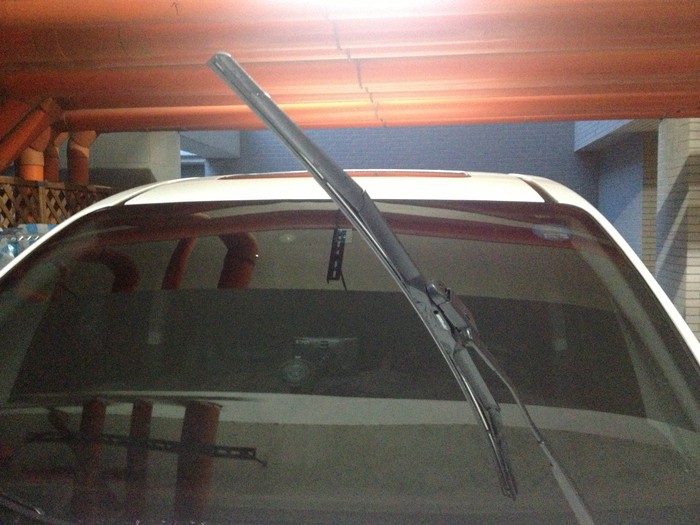 找回新車應有的質感-更換雨刷